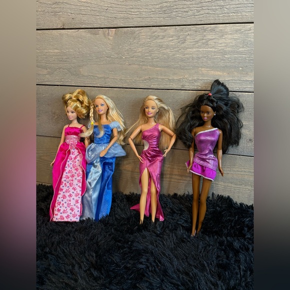 Mattel Barbie Doll Lot of 4 Prom Ready 19872005 Formal Dresses & Accessories Mattel Barbie Doll Lot of 4 Prom Ready 19872005 Formal Dresses & Accessories